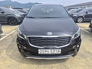 KIA CARNIVAL 2018