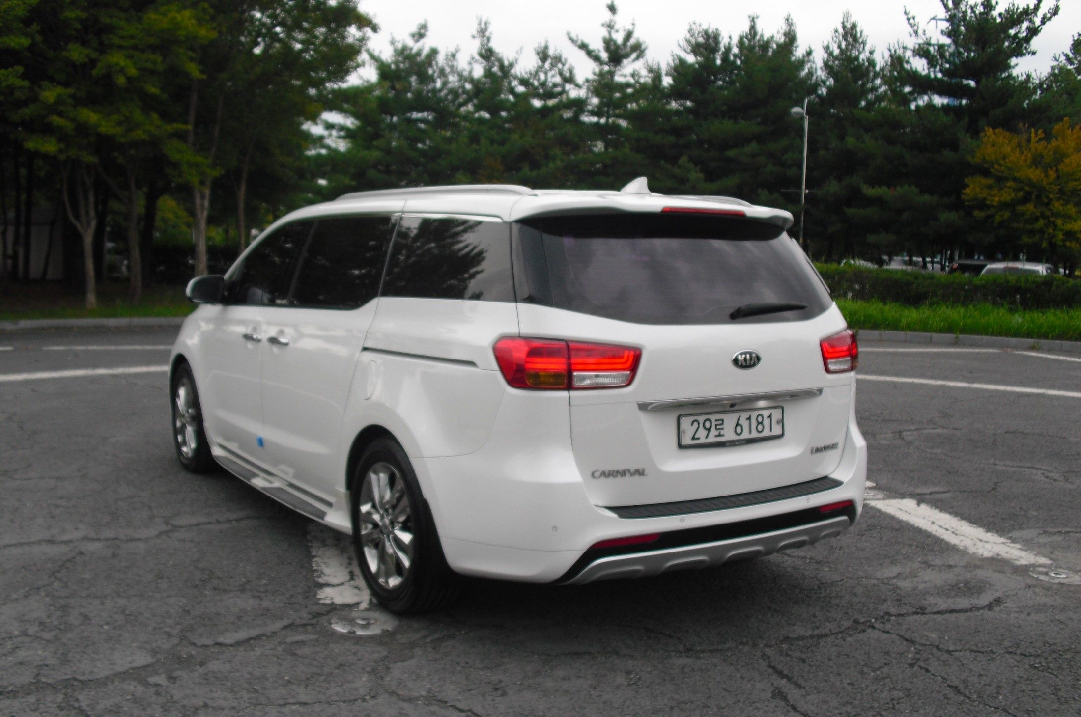 KIA CARNIVAL 2016