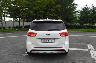 KIA CARNIVAL 2016
