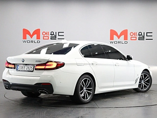 BMW 5-SERIES G30 2022