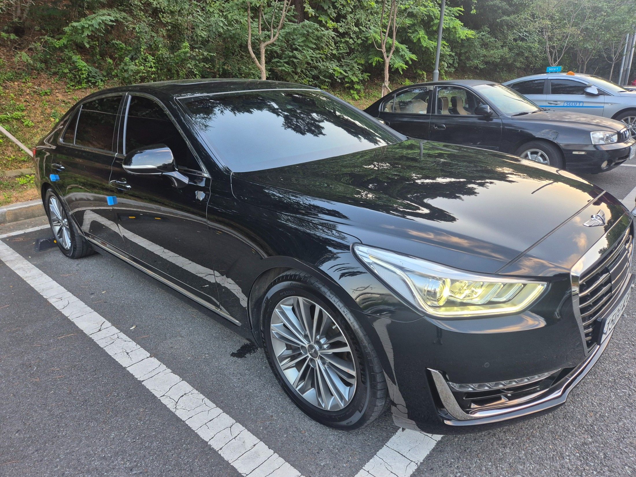 GENESIS EQ900 2016