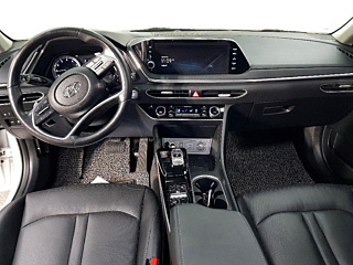 HYUNDAI SONATA DN8 2019