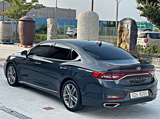 HYUNDAI GRANDEUR IG 2017