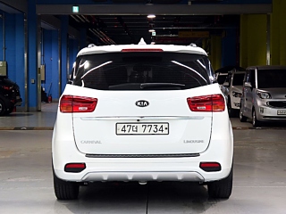 KIA CARNIVAL 2018