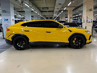 Заказать LAMBORGHINI URUS