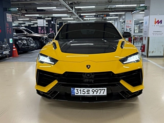 Заказать LAMBORGHINI URUS