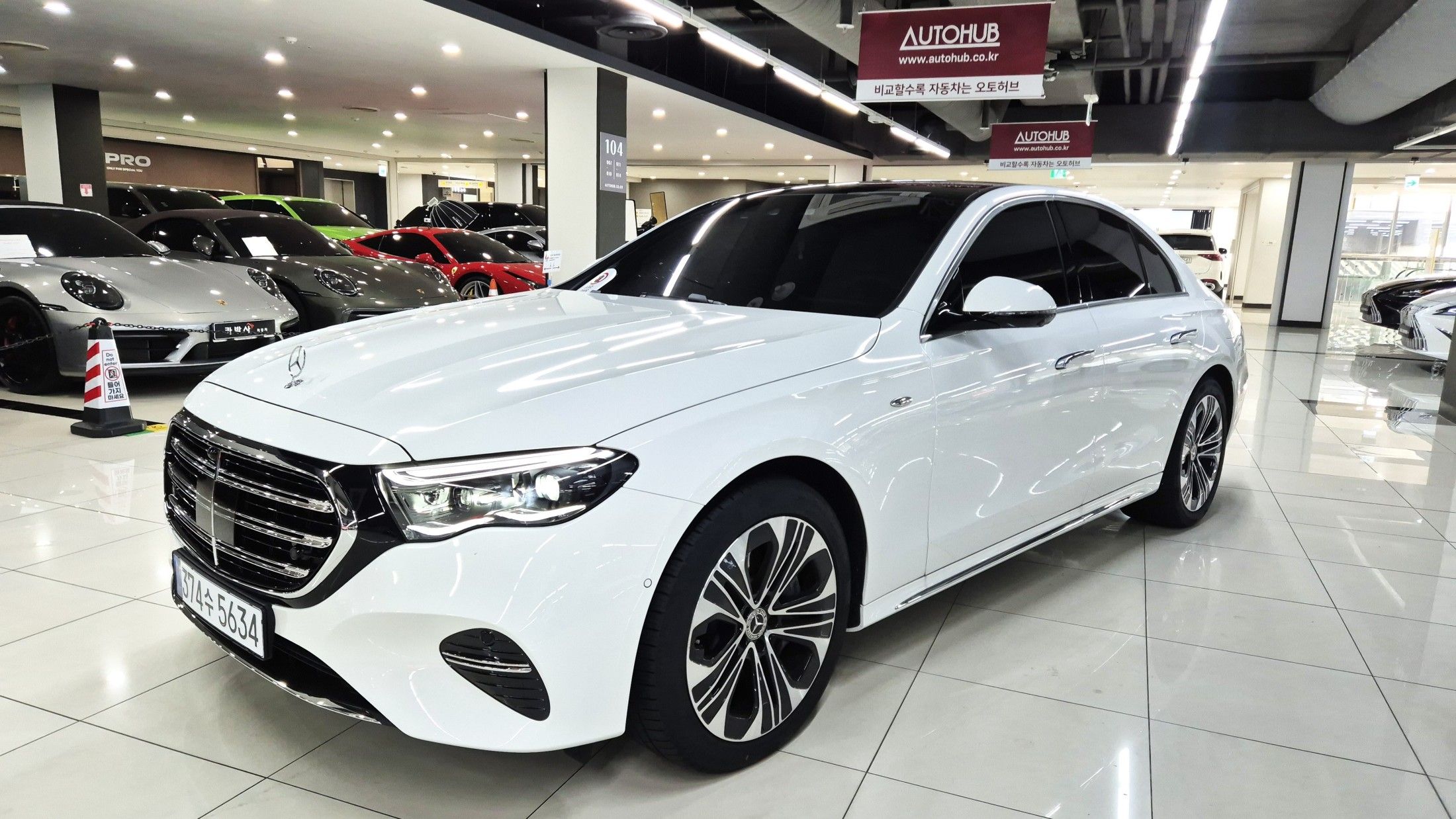 MERCEDES BENZ E-CLASS W214 2025