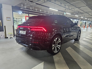 AUDI Q8 4M 2023
