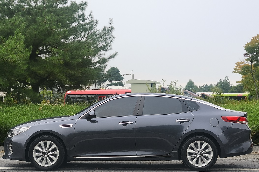 KIA K5 2016