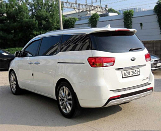 KIA CARNIVAL 2017