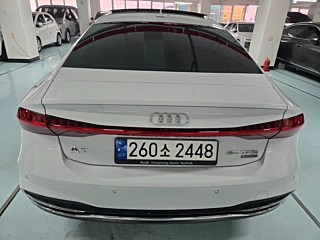 AUDI A7 4K 2020