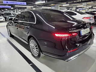 MERCEDES BENZ E-CLASS W213 2021
