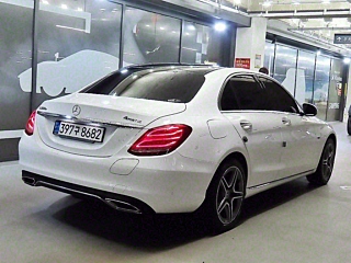 MERCEDES BENZ C-CLASS W205 2018