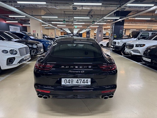 PORSCHE PANAMERA 971 2018