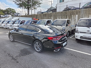 HYUNDAI GRANDEUR IG 2017