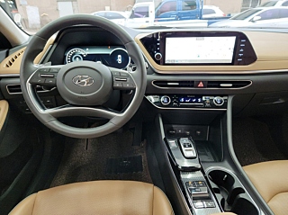 HYUNDAI SONATA DN8 2019