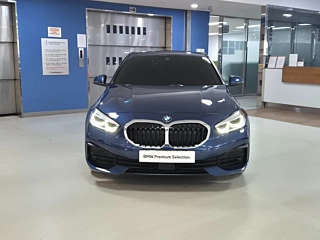 BMW 1-SERIES F40 2022