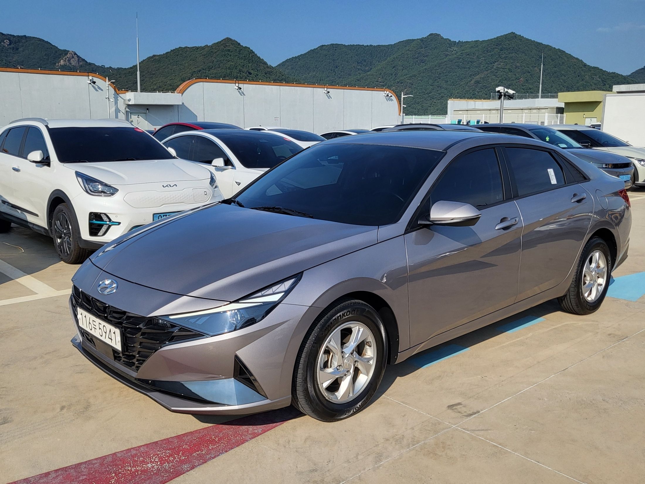 HYUNDAI AVANTE CN7 2021