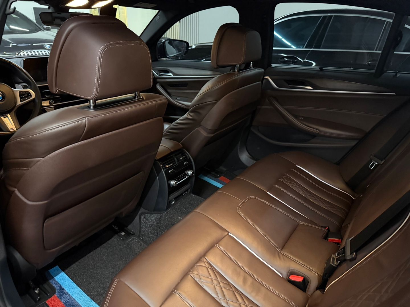 BMW 5-SERIES G30 2020