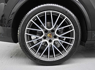 PORSCHE CAYENNE PO536 2020
