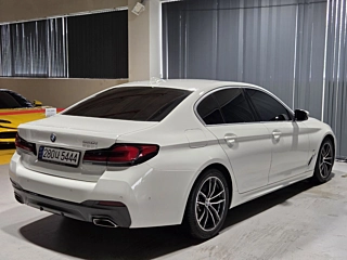 BMW 5-SERIES G30 2021