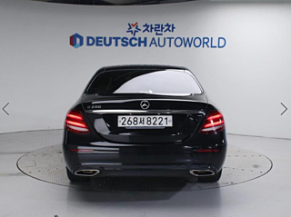 MERCEDES BENZ E-CLASS W213 2019