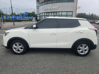 SSANGYONG TIVOLI VERY NEW 2021