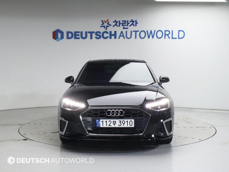 AUDI A4 B9 2023
