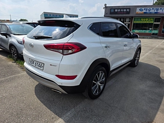 HYUNDAI TUCSON 2017