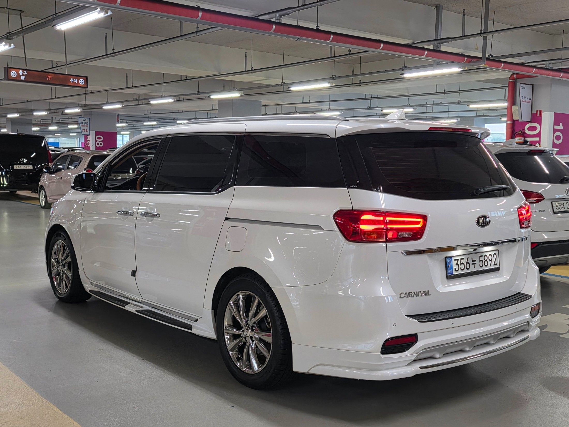 KIA CARNIVAL 2019