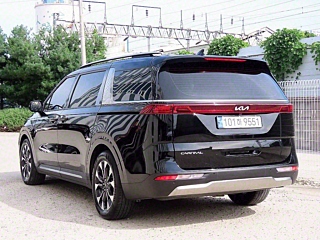 KIA CARNIVAL 2023