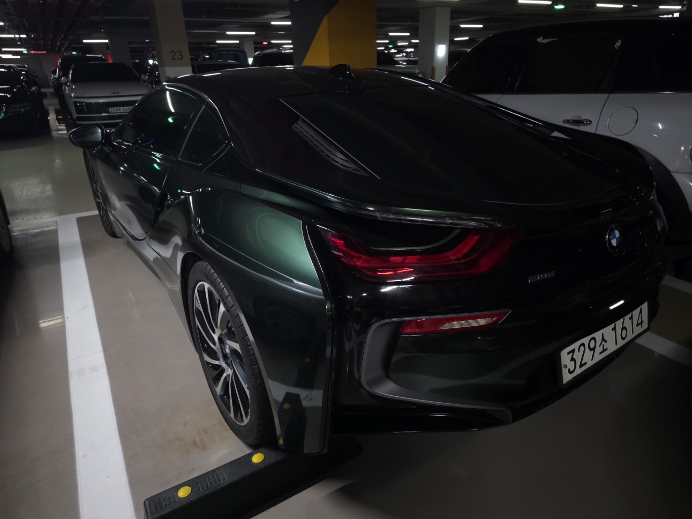 BMW I8 2016