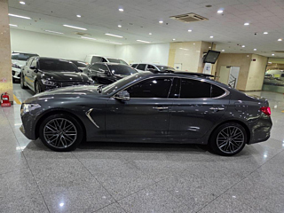 GENESIS G70 2018