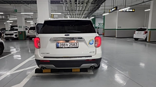 FORD EXPLORER 2021