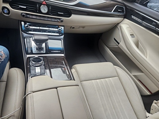 GENESIS EQ900 2016
