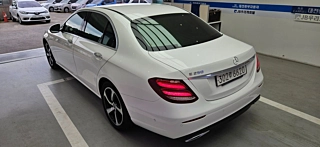 MERCEDES BENZ E-CLASS W213 2020