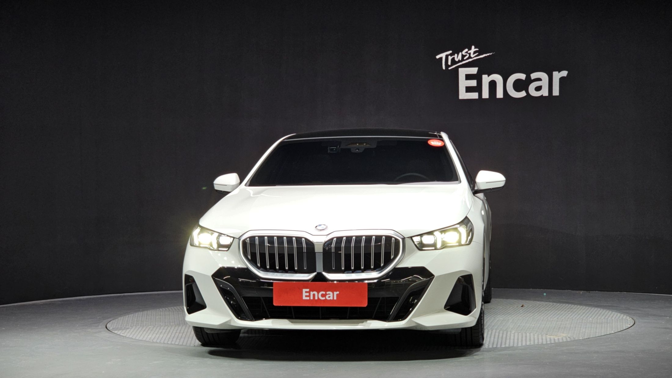 BMW 5-SERIES G60 2024