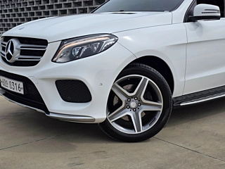 MERCEDES BENZ GLE-CLASS W166 2016
