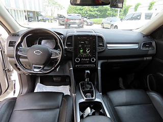 SAMSUNG QM6 2021