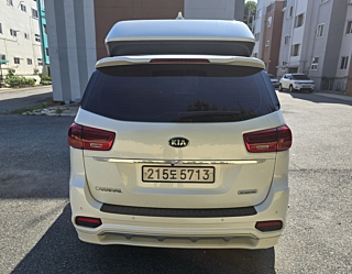 KIA CARNIVAL 2018