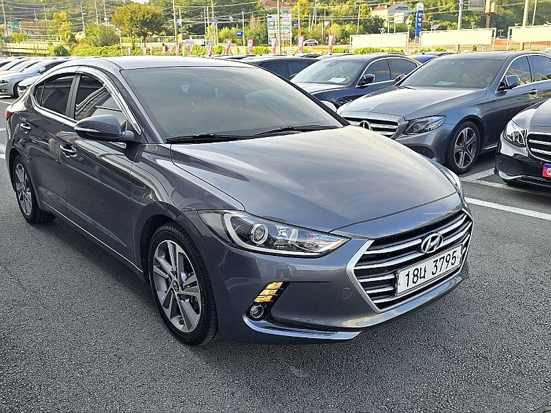 HYUNDAI AVANTE AD 2018