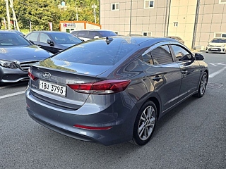 HYUNDAI AVANTE AD 2018