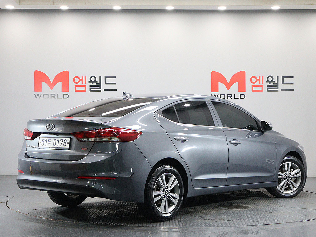 HYUNDAI AVANTE AD 2016