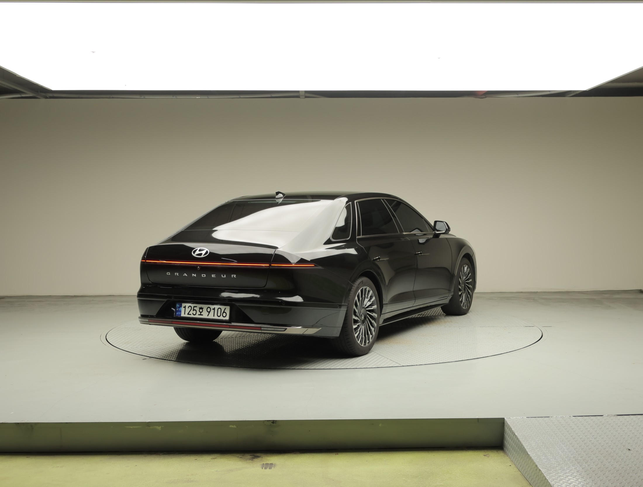 HYUNDAI GRANDEUR GN7 2023