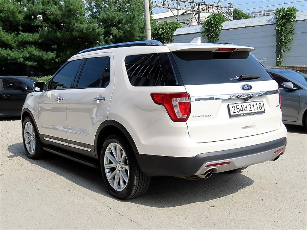 FORD EXPLORER 2016