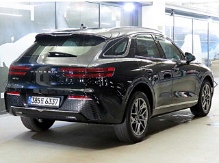 GENESIS GV70 2021