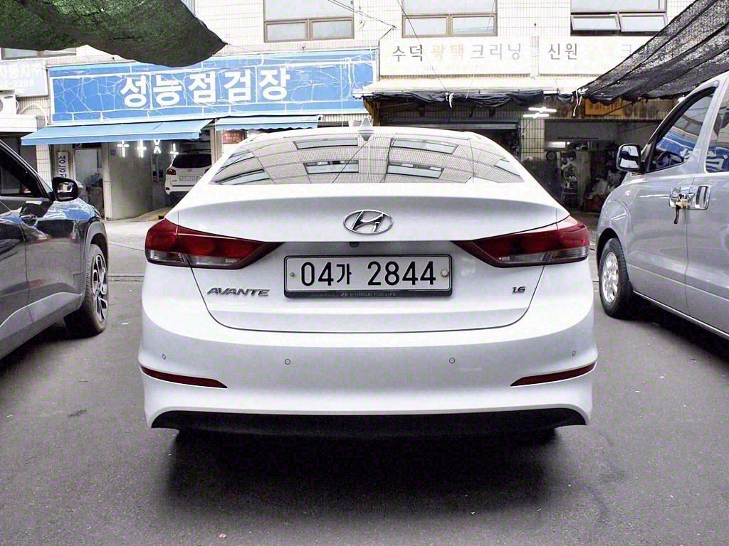 HYUNDAI AVANTE AD 2017