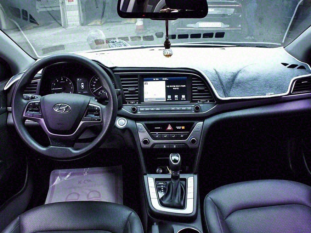 HYUNDAI AVANTE AD 2017