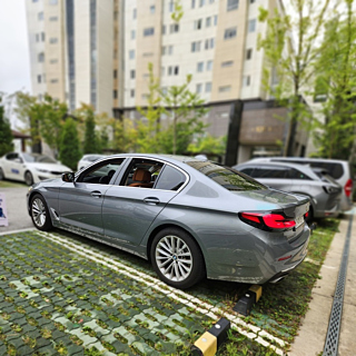 BMW 5-SERIES G30 2023