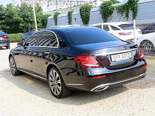 MERCEDES BENZ E-CLASS W213 2017